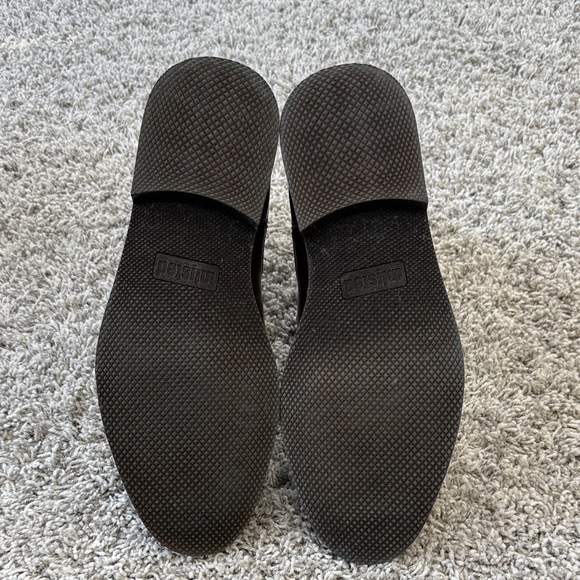 Unlisted Kenneth Cole Men's Peyton Chelsea Boots - Picture 7 of 8